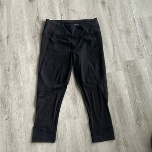 Victorias Secret Sport black crop leggings